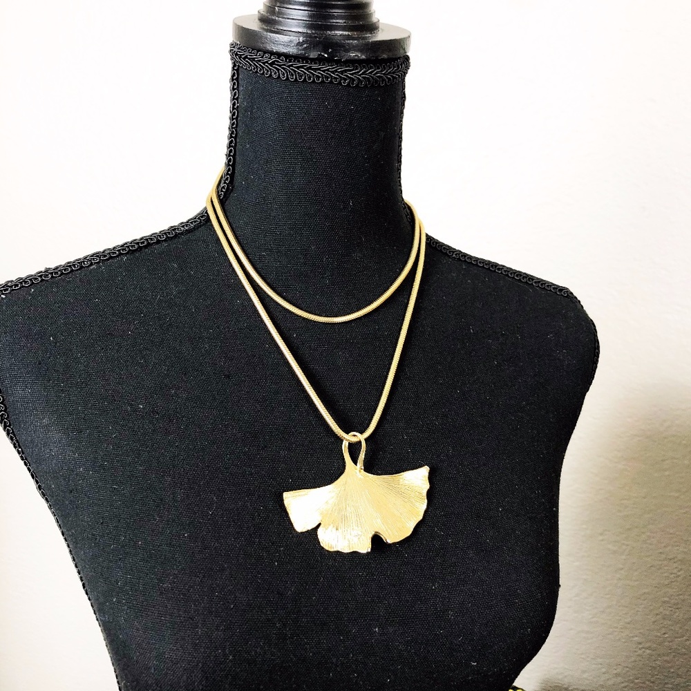 VTG Ginko Leaf necklace- interchangeable length